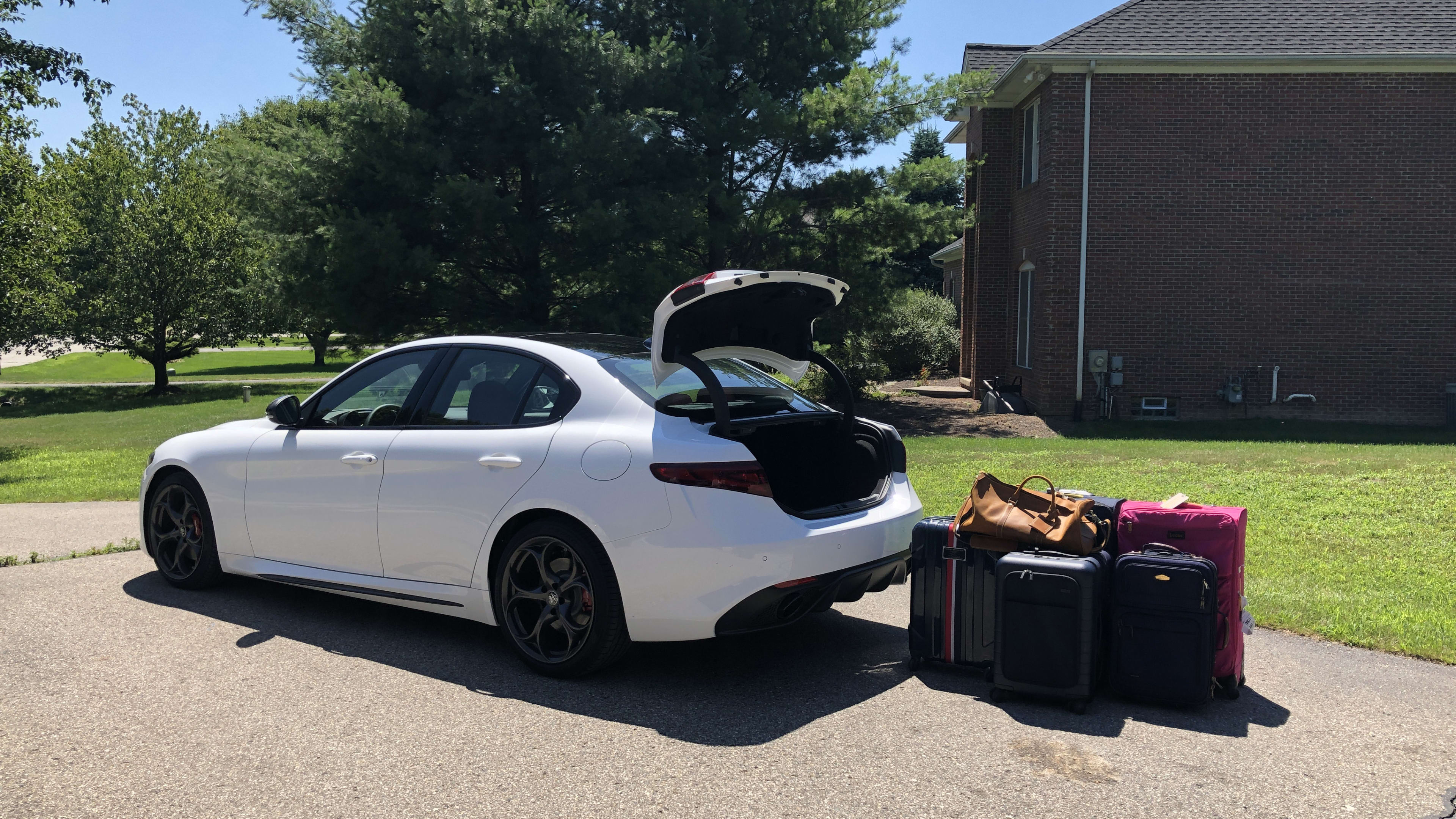 2020 Alfa Romeo Giulia Luggage Test | Time for an Italian vacation